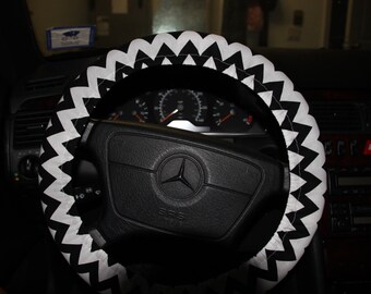 Black and White Chevron  Steering Wheel Cover .  Hostess gift idea - women's steering wheel cover .