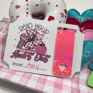 Marcador de San Valentín "Lee con todo tu corazón" para obsequios de clase / obsequios de San Valentín / San Valentín para la clase / día de Galentine / regalo para el club de lectura