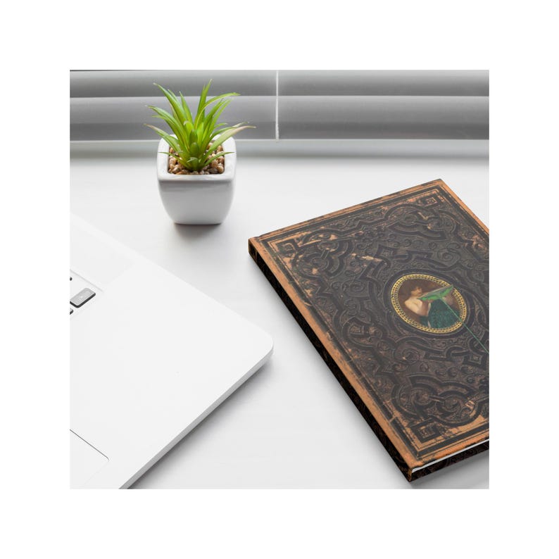 Il libro degli incantesimi di Circe, diario a righe con copertina rigida e 150 pagine perforate immagine 9