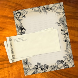 Blooms and Bows, Luxurious Floral Handcrafted Stationery Set for Letter Writing, Personalized, 12 Sheets/10 Envelopes