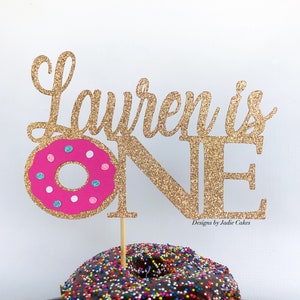 Donut cake topper | Donut birthday | Donut grow up | Donut party | First birthday party | Smash cake topper | Doughnut Cake Topper