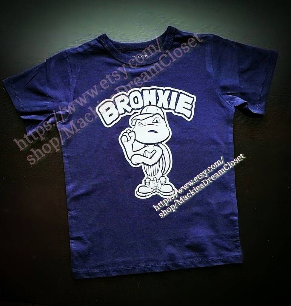 Yankees wear 'Bronxie the turtle' T-shirts