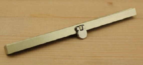 Diva Clasp for wallet in Antique Brass - 7.5 inches.