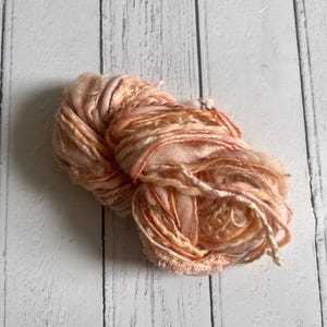 Craft Yarn Pack Threads Fibre Mixed Media Weaving Junk Journals 13x2 Yards Peach Melba