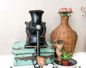 Vintage Spong Co Coffee Grinder, No 1, Industrial Cast Iron Coffee Mill, Wall Table Mount, 50 s England, Man Cave
