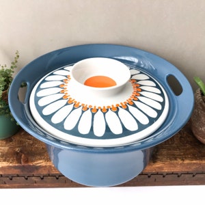 Figgjo Flint Daisy Casserole Dish, Nordic,Turi design, 70’s Scandinavian Ovenware