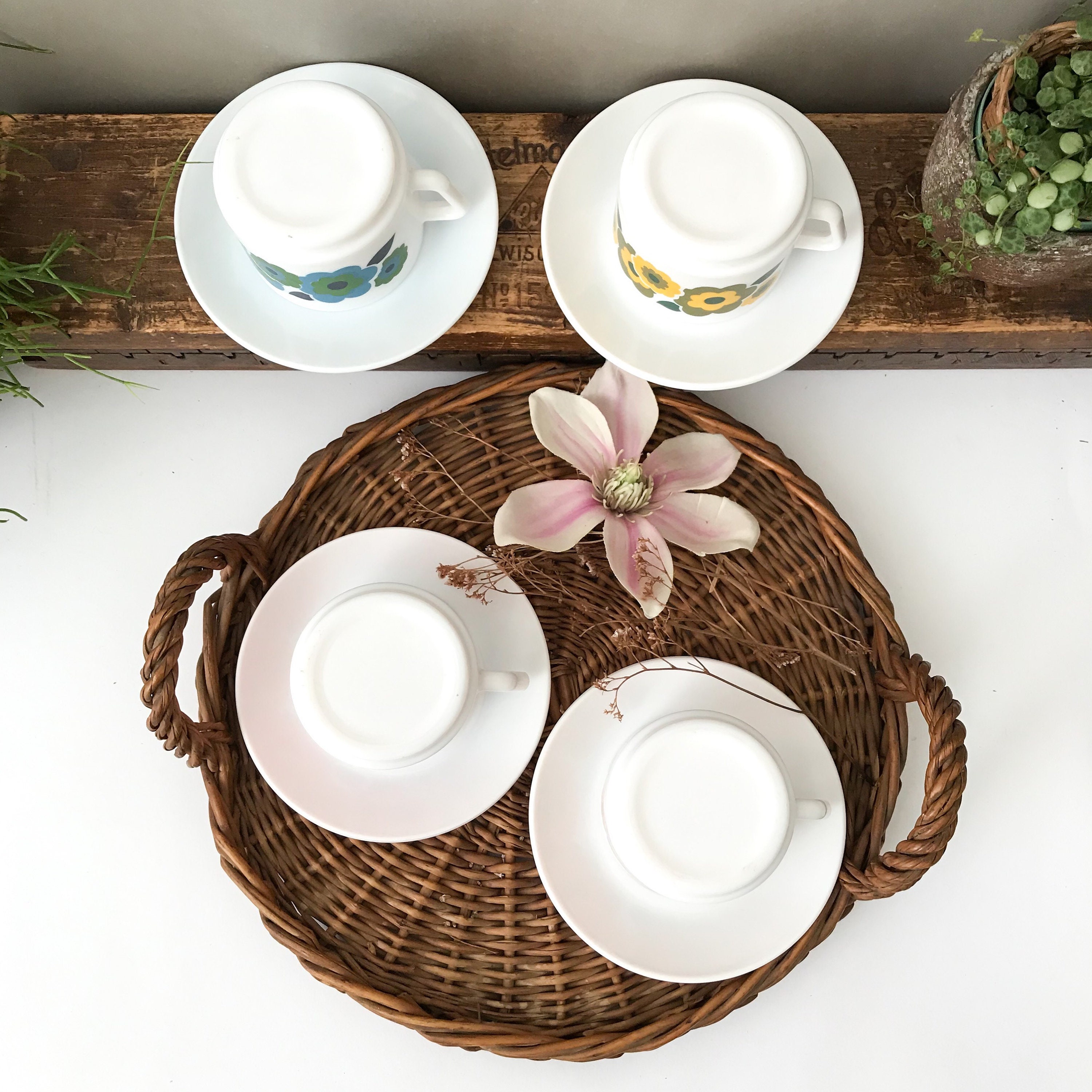 Set 2 Tazzine Caffè con Piattini e Cucchiaini Guzzini Collection Cups Design Set 2 Tazzine Caffè con Piattini e Cucchiaini Guzzini Collection Cups Design