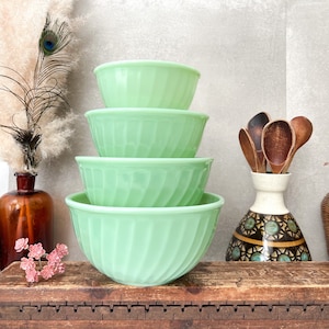 Fire King Jadeite 4 Swirl Bowls, Vintage Jadeite Mixing bowls 6” 7” 8” 9” , Green glass Tableware