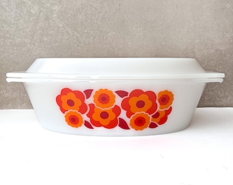 Arcopal Lotus Oval Casserole, Retro Orange Tableware, Red Floral dinnerware, 70's French Pyrex Kitchenware, Vintage Boho kitchen, Never Used