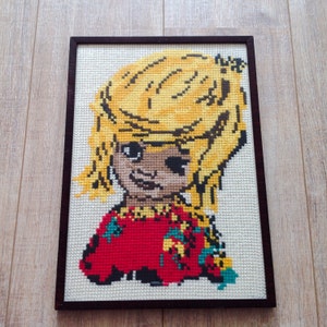 Vintage Big Eyed Girl Embroidery, Big Eyes Girl, 60&#39;s Children Art Decor, Wool Gobelin / Hand Stitched, Cute Big Eyed Children.