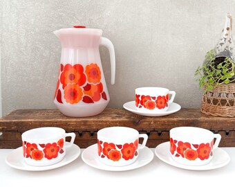 Arcopal Lotus Coffee Set, Cups & Saucers, Coffee pot / Pitcher, Retro Orange / Red Flowers, 70's French Pyrex, Vintage Tableware