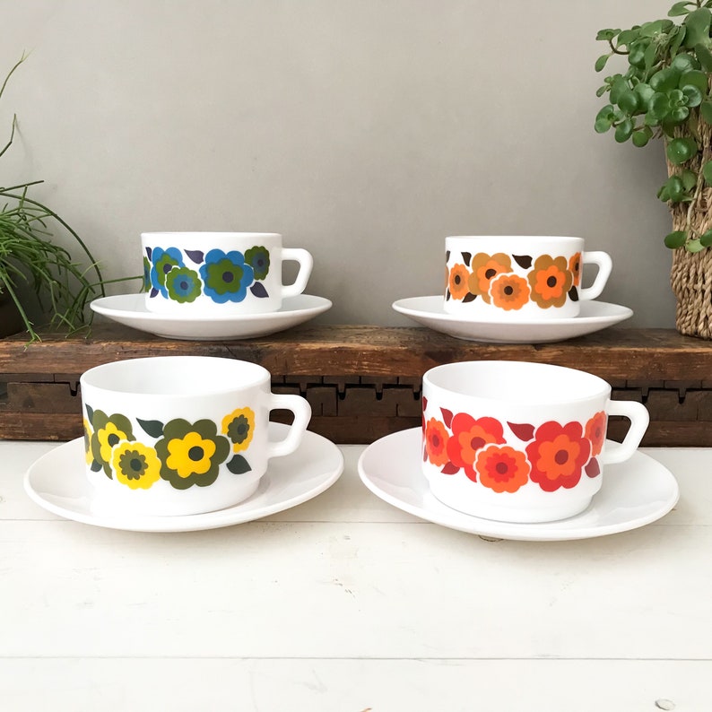 Arcopal Lotus Large Cups & Saucers, Retro Floral Pattern Soup Cups , Coffee Cups 70's French Pyrex Kitchenware image 2