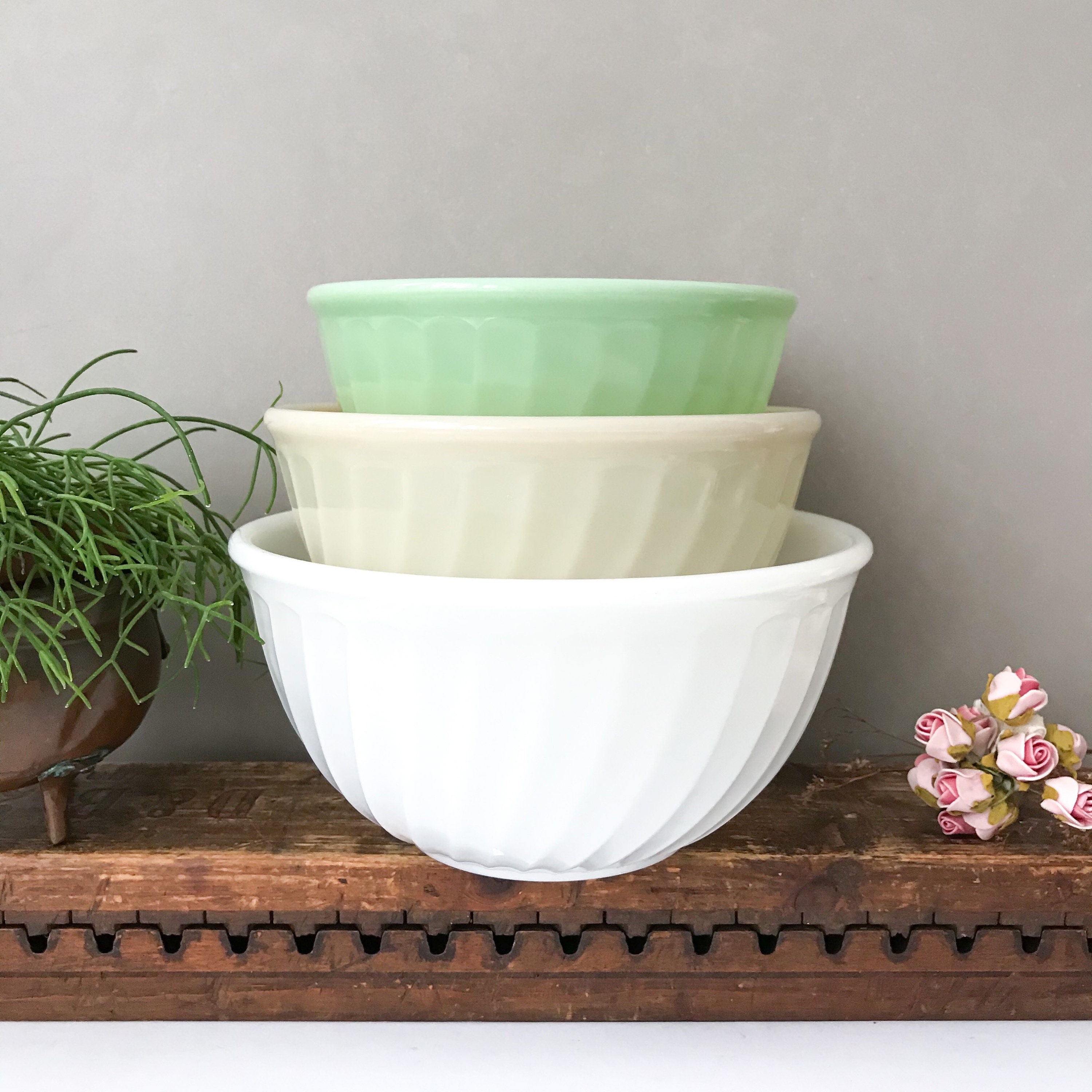 ヴィンテージ ファイヤーキング スワールボウル：ジェダイトグリーン 