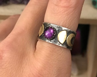 Amethyst Moon Phase Cigar Band Ring- SZ 6.25, Brass Crescent Moons, Shooting Stars Ring Band, Moon Phases Ring