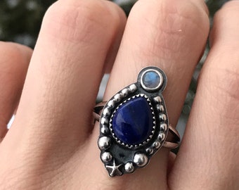 OOAK- Sterling Silver Lapis Lazuli Rainbow Moonstone Ring- Sz 7.25, Unique Celestial Jewelry, Split Shank Statement Ring, Flashy Moonstone