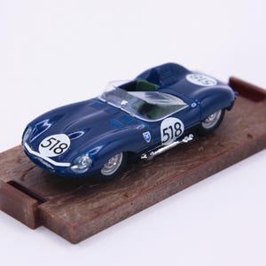 Vintage Jaguar D-Type Diecast Model Car - Blue