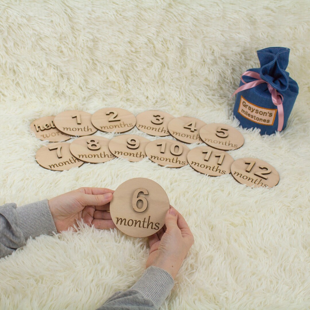 Baby Milestone Wooden Disc Set 1-12 Months - Etsy