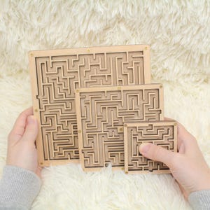 Handmade Children&#39;s Wooden Labyrinth Game, Educational Wooden Balancing Toy, Montessori Learning Maze for Kids