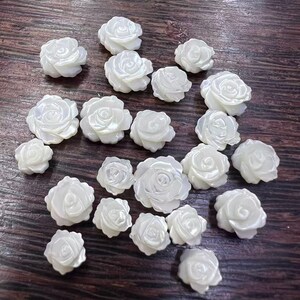 Natürliche weiße Perlmuttblumen aus Muscheln, weiße Muschelperlen 6 mm, 8 mm, 10 mm, 12 mm, 10 Stück