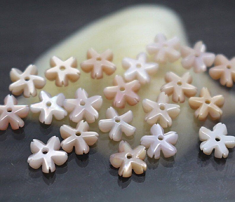 100 pcs 6 mm Natural MOP Shell Flower Beads Pink Shell