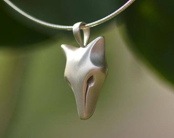 Wolf Pendant Sterling Silver / Wolf Necklace / modern, elegant unisex jewelry