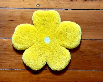 Flower Power Rug | Yellow & White | Medium | Hand Tufted 100% NZ Wool Rug