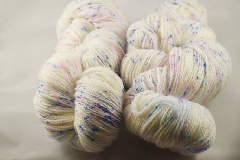 hand dyed yarn yarn speckled yarn,soft yarn, 3ply yarn funfetti yarn Confetti yarn,Baby yarn striped yarn Fingering weight yarn