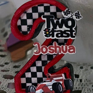 Vela de cumpleaños con número de dos coches de carreras rápidos, velas personalizadas, para cualquier edad