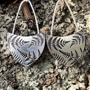 Sterling silver fern earrings. Botanical jewelry for nature lovers. gift idea