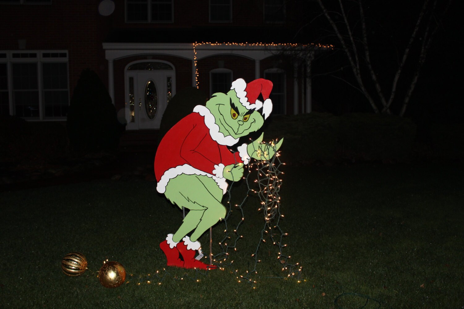 Grinch Stealing Christmas Lights