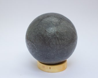 Ornamental sphere, handmade hikaru dorodango, japanese art