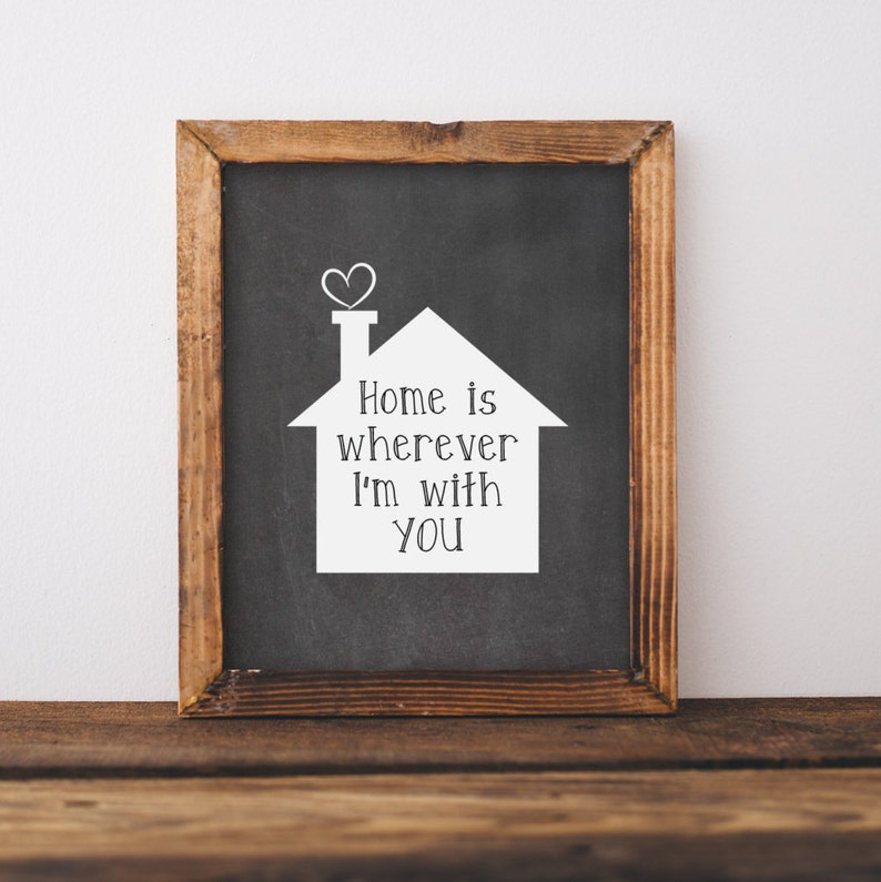 Home is wherever i'm with you перевод. Дом милый дом леттеринг. Home is when i with you. Home is wherever i'm with you. Надпись home is.