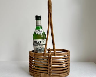 ヴィンテージの竹/籐製ボトルバスケット、ミッドセンチュリーのボトルホルダー、バーアクセサリー
