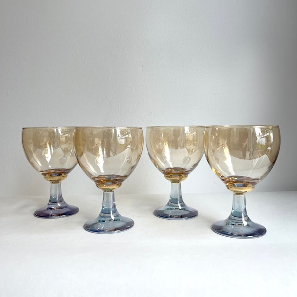 Vintage Gläser mundgeblasen, antike Weingläser irisierend Gold, Cocktailgläser aus Farbglas
