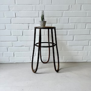 Mid Century Blumenständer, Rattan Blumenhocker, Vintage Blumenbank, Pflanzenständer