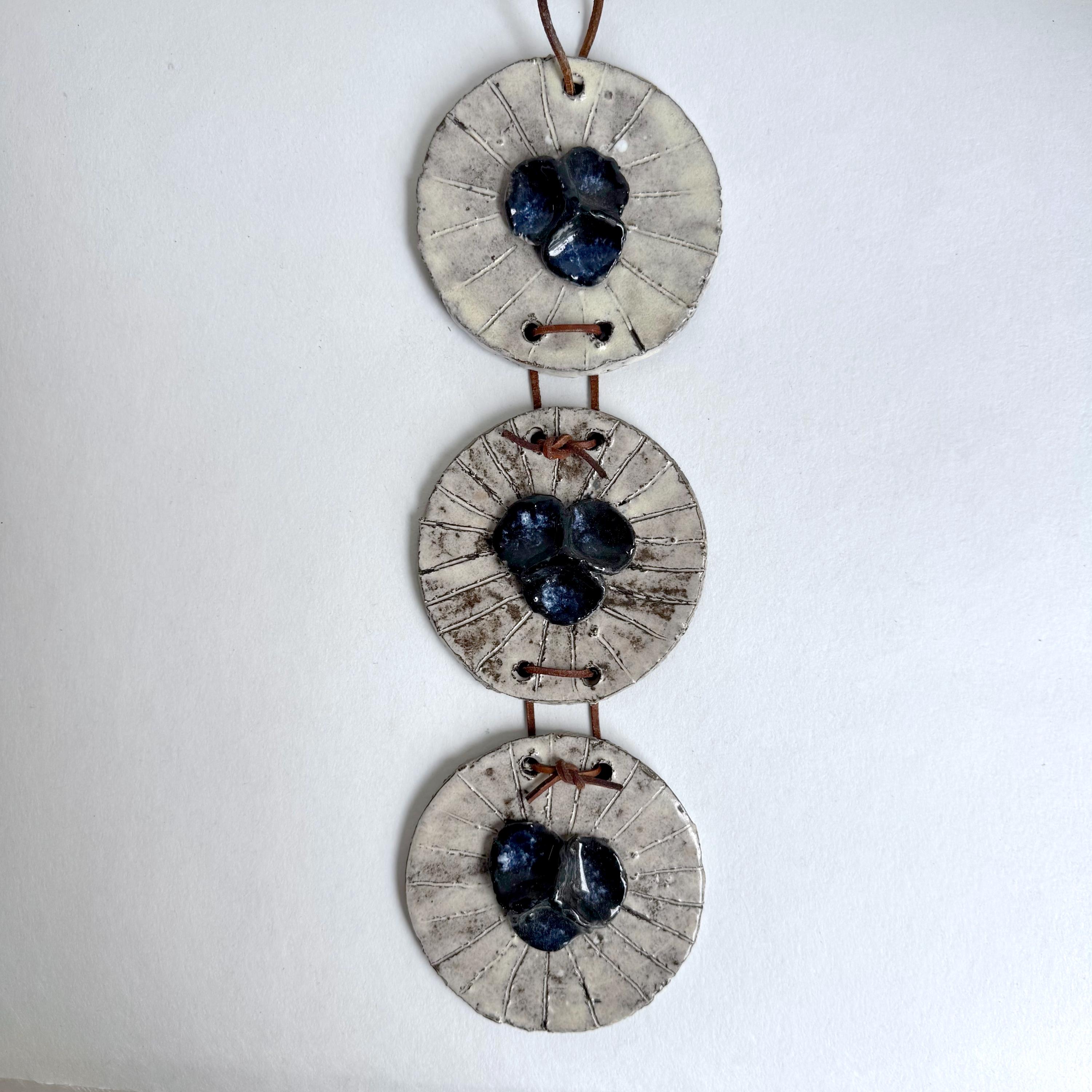 ヴィンテージ壁画の花のレリーフ、陶器の壁の装飾、壁のタイルの