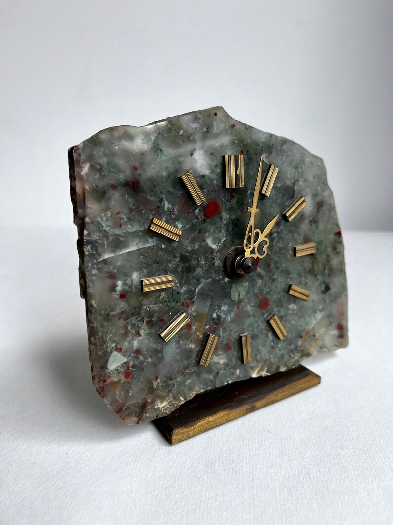 Vintage agate table clock, 70s brass table clock, stone mantel clock image 2