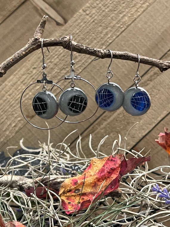 Spiderweb Earrings Glow in the Dark Gothic Earrings Cobweb Jewelry Nature Halloween Dangles Black Earrings Crescent Moon