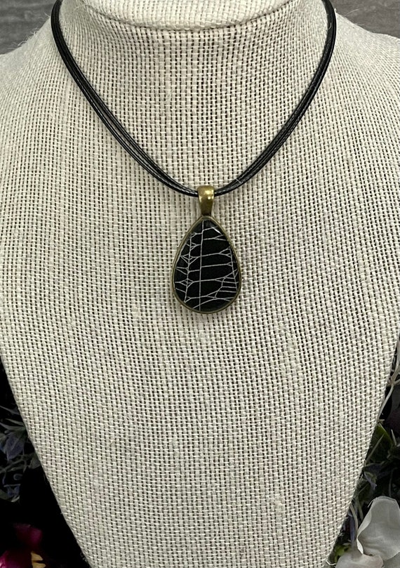 Real Spider Web Pendant, Spider Web Necklace, Gothic Necklace, Spider Web Jewelry, Preserved Spider Web, Real Spider Web, Gothic Jewelry