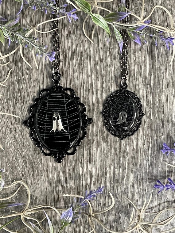 Spiderweb Necklace, Cobweb Pendant, Victorian Necklace, Gothic Pendant Halloween Ghost Jewelry