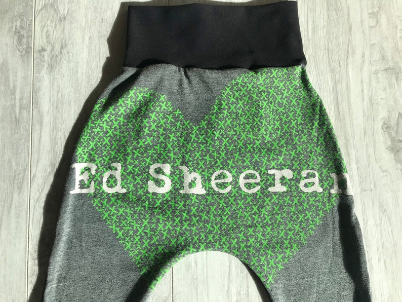 Ed Sheeran grow with me pants