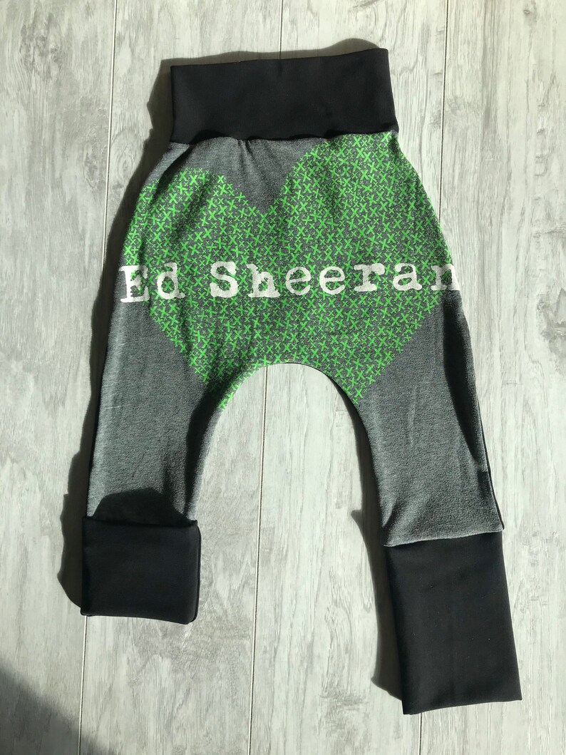 Ed Sheeran grow with me pants