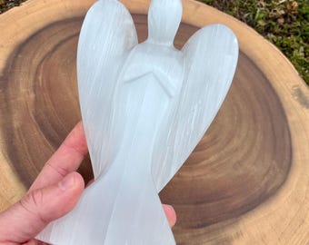 Large Selenite Angel Sculpture 20cm x 13cm |Carved Selenite Guardian Angel Statue |Cleansing & Protection Crystal |Spiritual Alta, gift