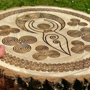 Spiral Goddess - Mother Earth - Gaia - Crystal Grid - Altar - Sacred Geometry - Slate - Gridding - Healing -  natural log slice