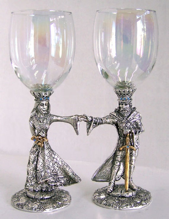 Arthur & Guinevere Heart Pair toasting goblets | Etsy