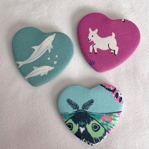 Zestaw 3 szpilek lub magnesów Ruby Star • Małe kózki • Delfiny z Florydy • Świetlik według RSS • Quilter Flair • Prezent do szycia • Pamiątka z pikowania