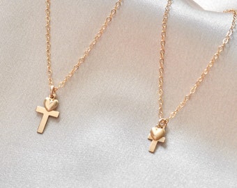 Kreuz + Herz Halskette. 14kt Gold filled Kreuz Schmuck. Zwei Größen verfügbar. Alltagsschmuck tragen. Katholisches christliches Abrahamisches Glaubensgeschenk.