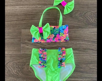 Custom Trio Costumes ***Emily