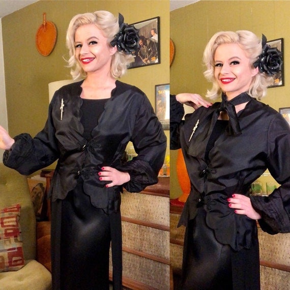 Vintage 1940s Blouse • Black Taffeta Balloon Sleev