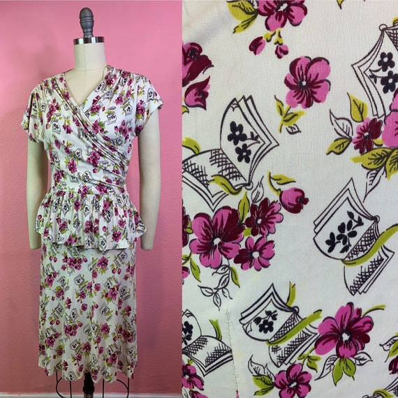 Vintage 1940s Dress • Novelty Print Books & Flower